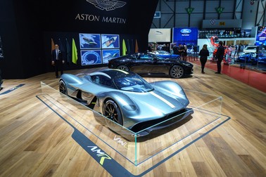 Aston Martin Valkyrie - cele mai rapide mașini