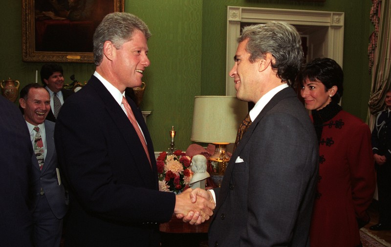 Bill Clinton spune, la audieri, că nu a ştiut despre abuzurile sexuale ale fostului său prieten Jeffrey Epstein: „Nu am făcut nimic rău”