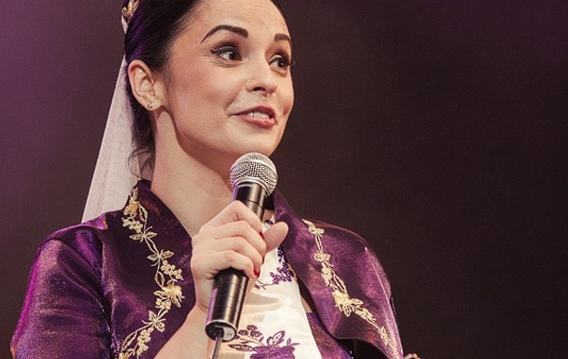 Uite-o pe Andreea Marin în costum de turcoaică! 