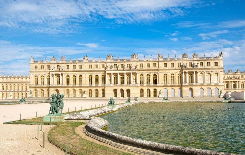 Palatul Versailles, evacuat, pentru a doua oară în ultimele zile, din cauza unei alerte cu bombă