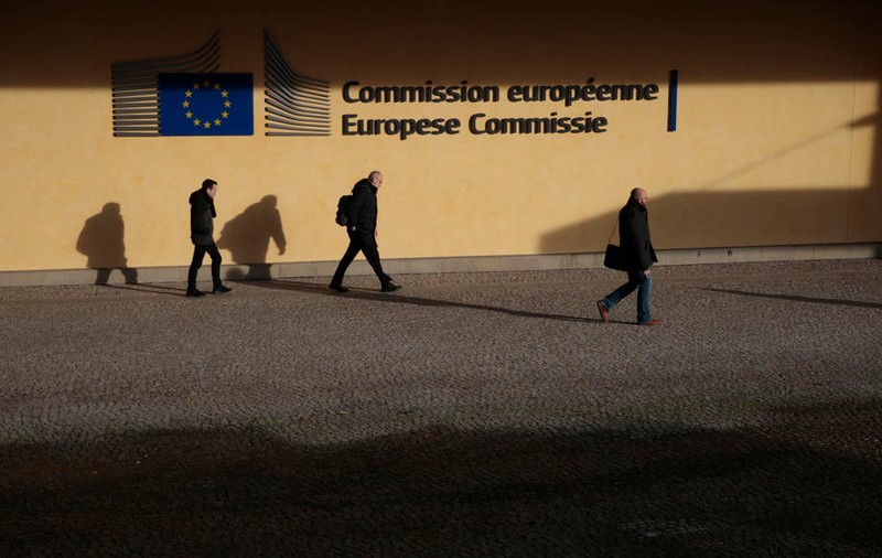 Comisia Europeană propune deschiderea unei proceduri de deficit excesiv în cazul României. Legea pensiilor, în vizor