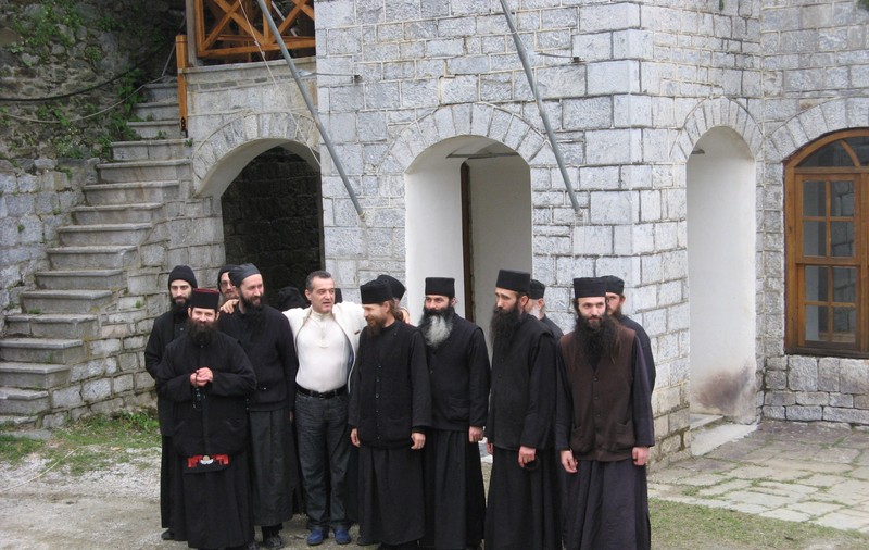 GALERIE FOTO / Cu pozele acestea îşi va ilustra Gigi Becali trilogia. Imagini unice