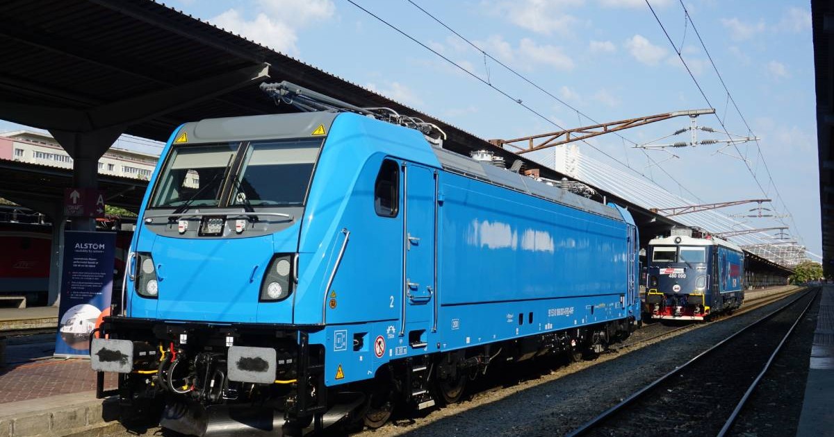 Imagine cu locomotiva Alstom Traxx în Gara de Nord, București