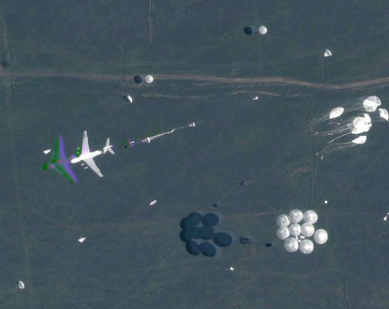 Cum se văd din spațiu cele mai mari exerciții militare din Rusia din ultimele patru decenii. Putin: "Rusia este o țară iubitoare de pace" / FOTO&VIDEO