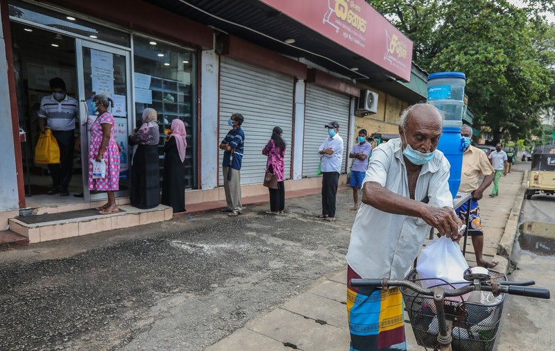 Sri Lanka, adusă în pragul falimentului de criza COVID: „Nu mai sunt bani”