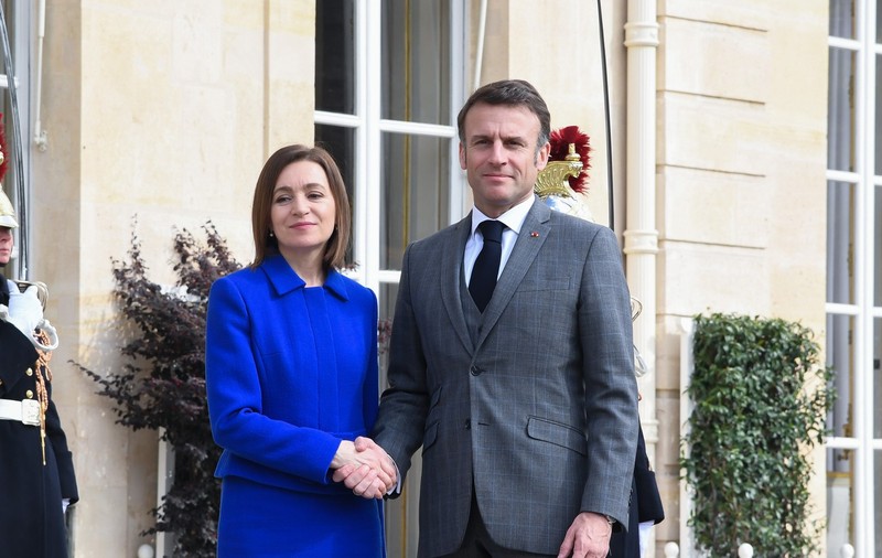 Emmanuel Macron transmite un mesaj de încurajare în limba română pentru cetățenii Republicii Moldova, înaintea alegerilor de duminică