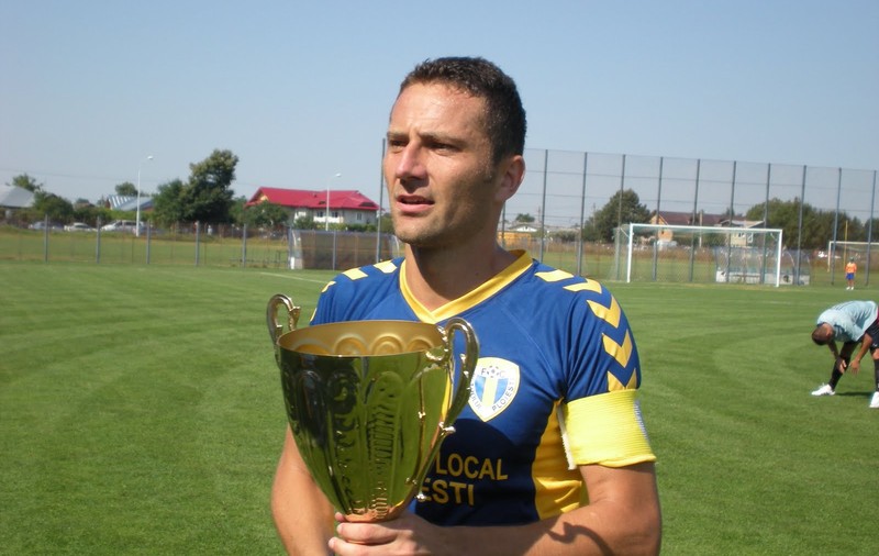 Team-managerul Cristi Vlad a fost rechemat la echipă din concediu!