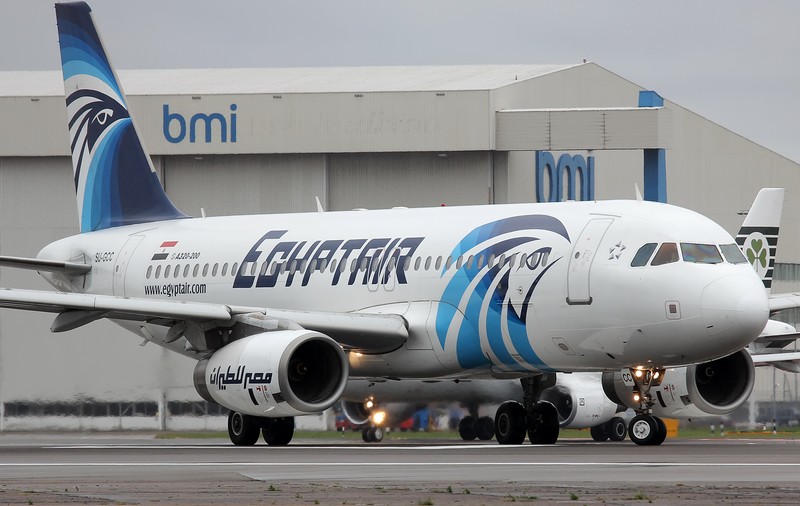 Examinarea celor două cutii negre ale avionului companiei EgyptAir a început în Egipt