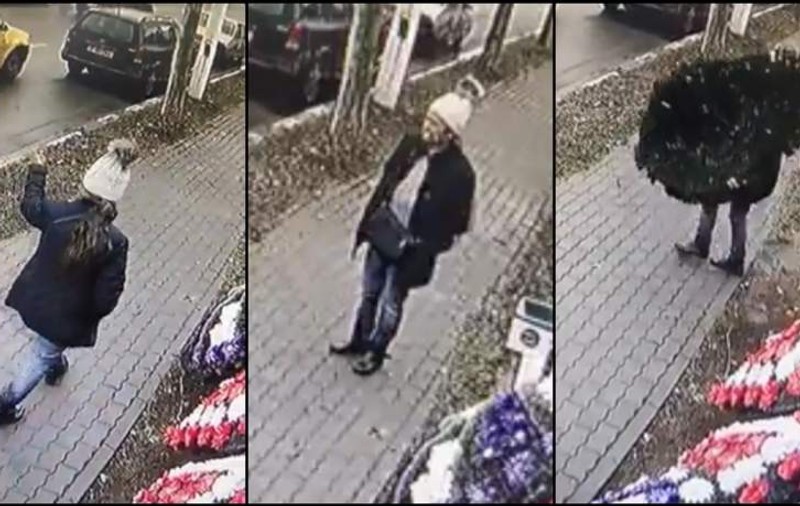 Femeie filmată în timp ce fură două coroane funerare expuse de o florărie, în Capitală