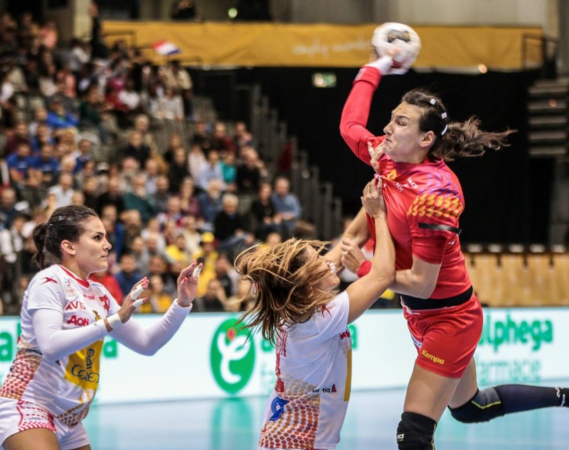 LIVE&VIDEO România - Angola, la Campionatul Mondial de handbal feminin 2017. Egal la pauză, chinurile facerii pentru succes! Joc împiedicat, echipa din Africa a condus și la patru goluri! Dar avem 4 victorii din 4