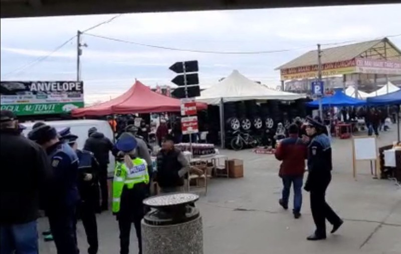 Razie de amploare: sute de polițiști au descins în Târgul Vitan