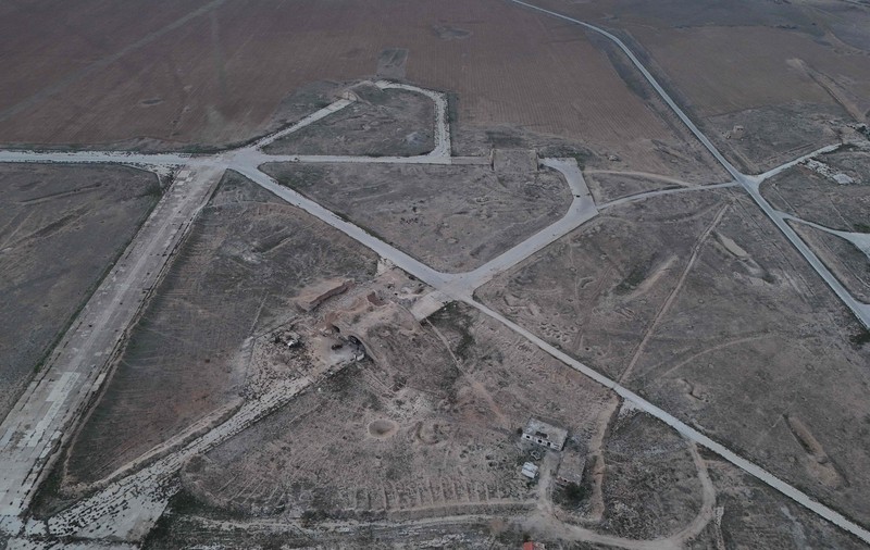 Israelul a bombardat un aeroport militar din Siria care urma să fie transformat în bază militară turcă. Netanyahu: „Ne-am asigurat că vor înțelege mesajul”