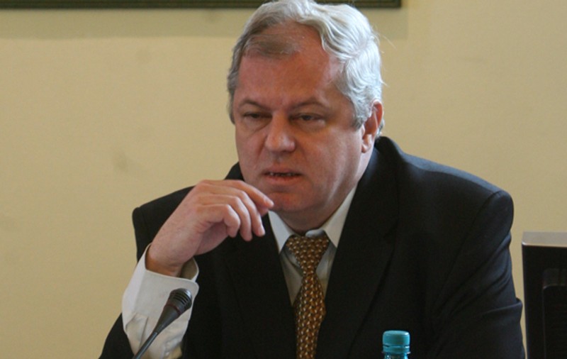 Peste 160 de dosare pentru cele 24 de frecvențe radio scoase la concurs de CNA