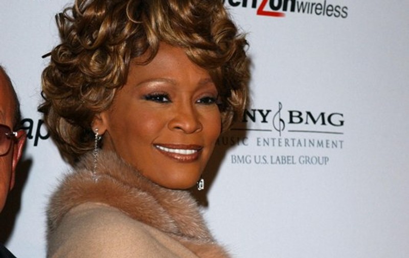 Lovitură de teatru! Un fiu secret al lui Whitney Houston ar putea moşteni o parte din averea ei