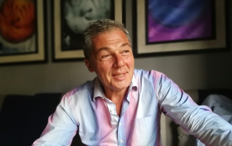 VIDEO EXCLUSIV/ La 33 de ani după ”Declarație de dragoste”, Adrian Păduraru joacă din nou cu Teodora Mareș. ”Mă simt atât de tânar!”