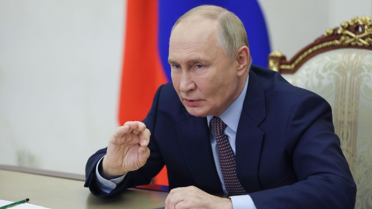 Președintele rus Vladimir Putin susține o conferință