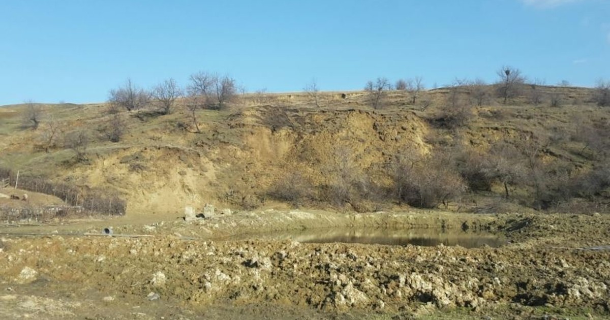 Alunecare de teren în Izvoarele, județul Galați