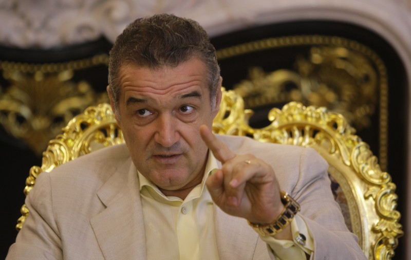 Steaua i-a găsit repede înlocuitor lui Gabi Tamaş. Gigi Becali scoate CFR din insolvenţă