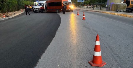 Treisprezece turiști, dintre care șase români, au fost răniți în accident. Foto: haber365.com
