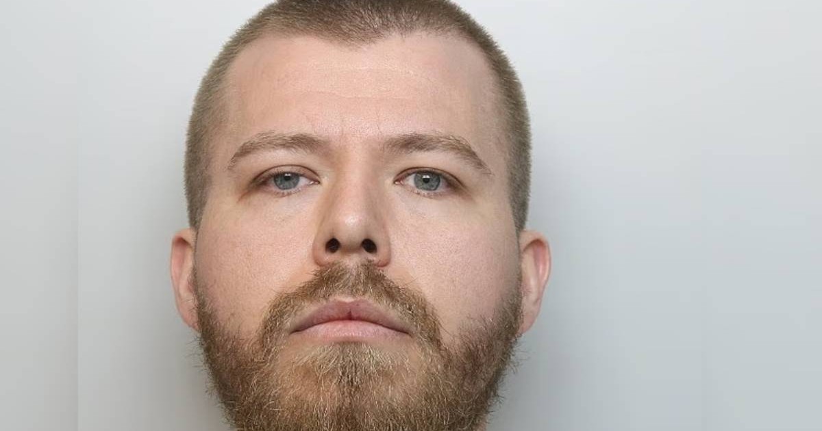 Jack Bentley, un ofițer de penitenciar din Derby, portret prim plan, paria pe telefon în momentul în care a intrat cu 114 km/h într-o mașină în care se afla o femeie însărcinată în 33 de săptămâni. A fost condamnat la doi ani și patru luni de închisoare în Marea Britanie