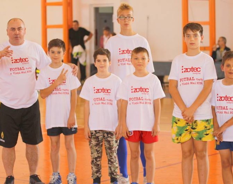Axinia și Lefter au jucat ”Fotbal pentru o viață mai bună” / GALERIE FOTO