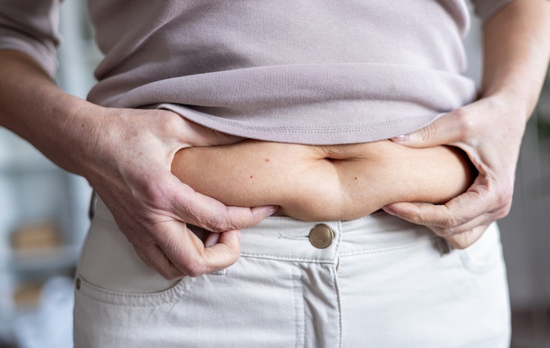 Corpul femeii la menopauză - de ce ne îngrășăm și cum ne afectează lipsa estrogenului?