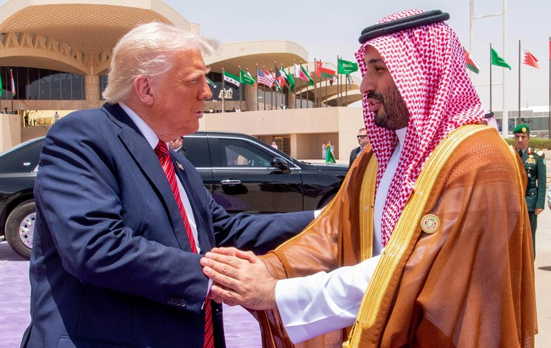 Cu ce melodii a fost întâmpinat Donald Trump în Arabia Saudită de prințul Mohammed bin Salman