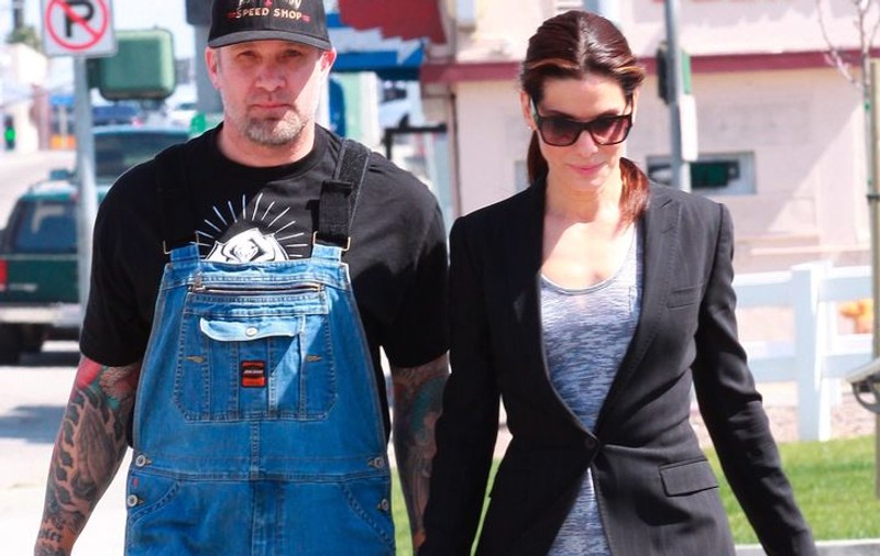 Sandra Bullock ştia că ”roiesc” femeile în jurului soţului ei, dar avea încredere în el