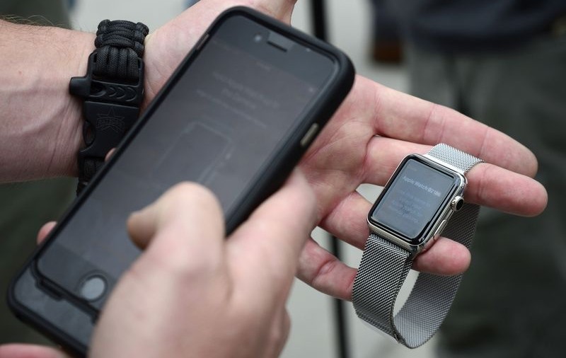Ai tatuaj pe mâini? S-ar putea să nu-ți funcționeze cum trebuie Apple Watch