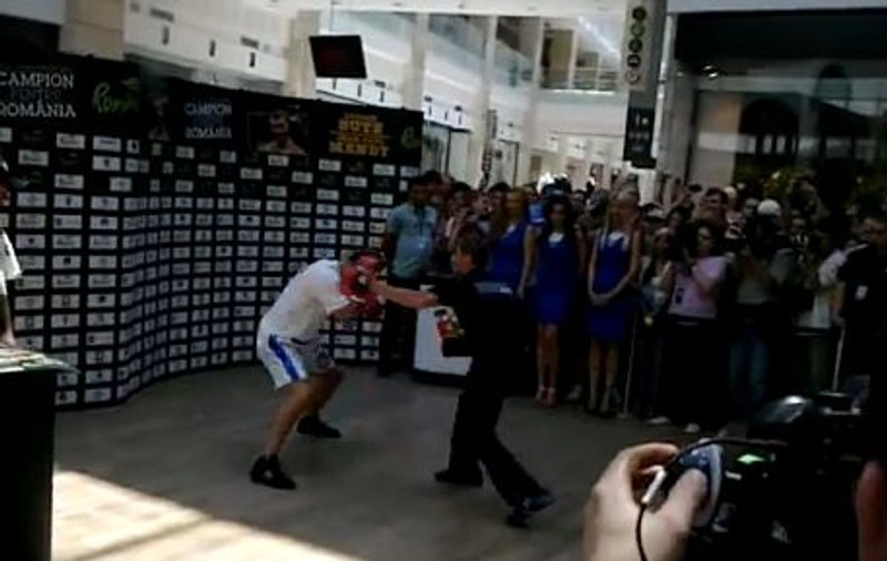 Video | Mircea Badea, prezent la antrenamentul lui Lucian Bute: "Am filmat cu telefonul mobil"