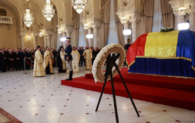 Explicațiile unui preot despre slujba religioasă de la înmormântarea lui Ion Iliescu: „Biserica nu judecă, Biserica se roagă”