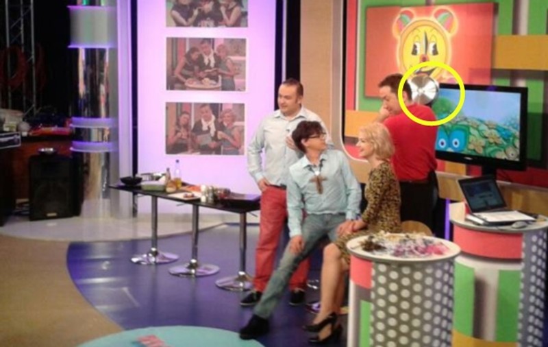 GEST ŞOCANT la TV! Designerul Adrian Haiduc, LOVIT cu o tigaie în cap 