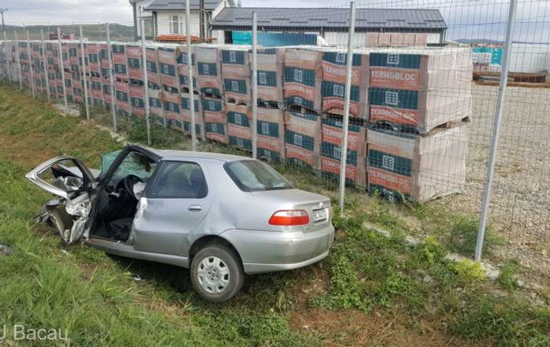 Accident în Bacău, cu doi morți. Salvatorii nu au mai putut face nimic