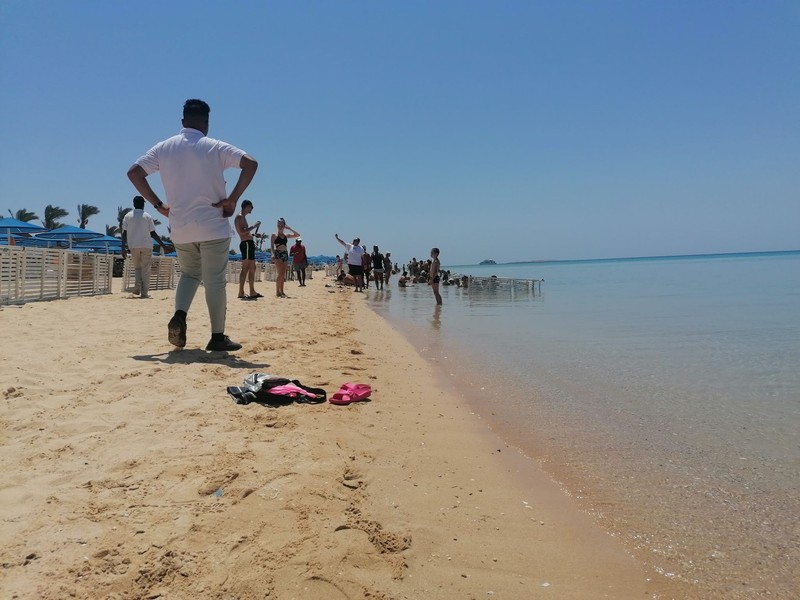 Plajele de nisip şi lagunele din Marea Roşie au fost redeschise pentru public