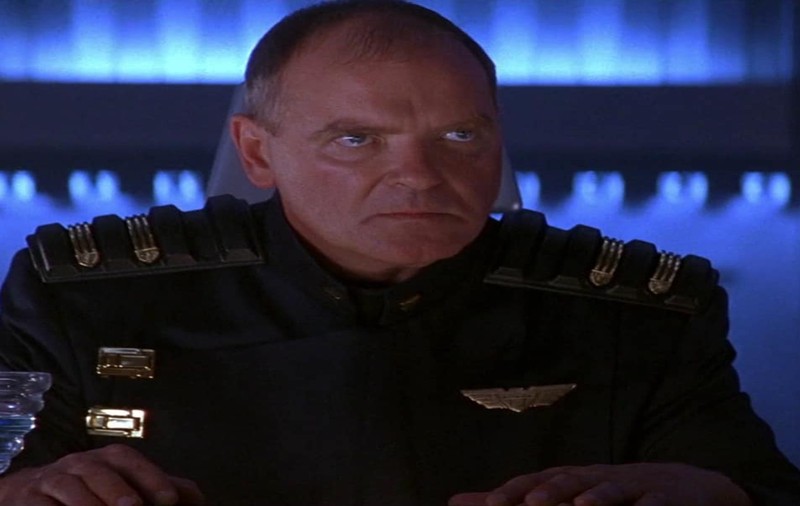 Angus MacInnes, actorul din Star Wars care l-a interpretat pe pilotul „Gold Leader”, a decedat la vârsta de 77 de ani