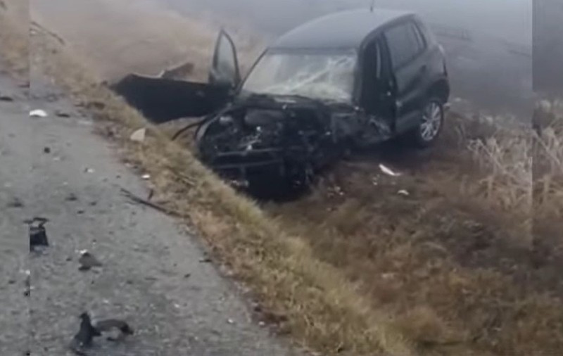Accident grav în apropiere de Calafat, pe DN 56. O persoană a murit şi trei au fost rănite după ce o maşină a intrat pe contrasens