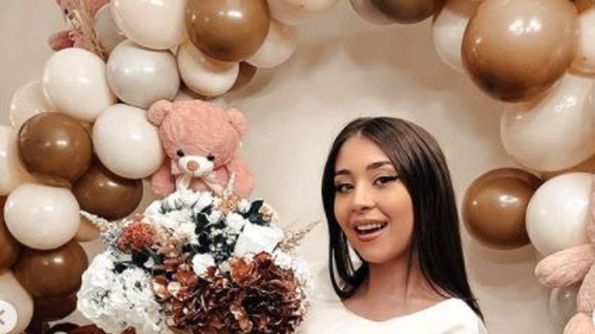 Nicole Cherry a născut