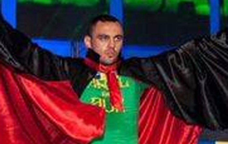 În ring e ca o fiară, dar în afara lui este foarte sensibil. Cine l-a impresionat pe Sebastian Ciobanu, vedeta Superkombat?