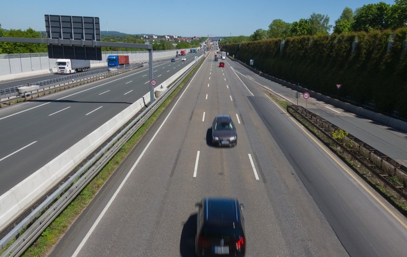 Un judecător de instrucție din Trieste a aprobat cererea de încarcerare a lui Iosif Jitariu Celestin, un șofer român de 33 de ani, care a provocat un accident mortal pe 20 iunie 2025.Sursă foto Shutterstock