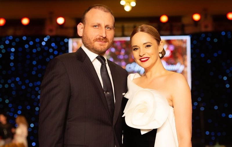 Andreea Marin, despre diferența de vârstă dintre ea și iubit. Cei doi au o relație de 5 ani. „Cu iubire, cu momente de neuitat, cu greutăți depășite”