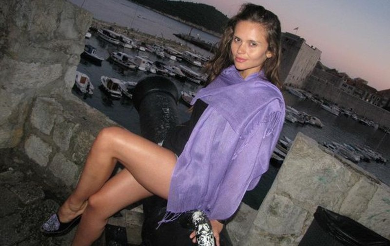 Cristina Șișcanu, nemachiată! Îți place cum arată? | FOTO