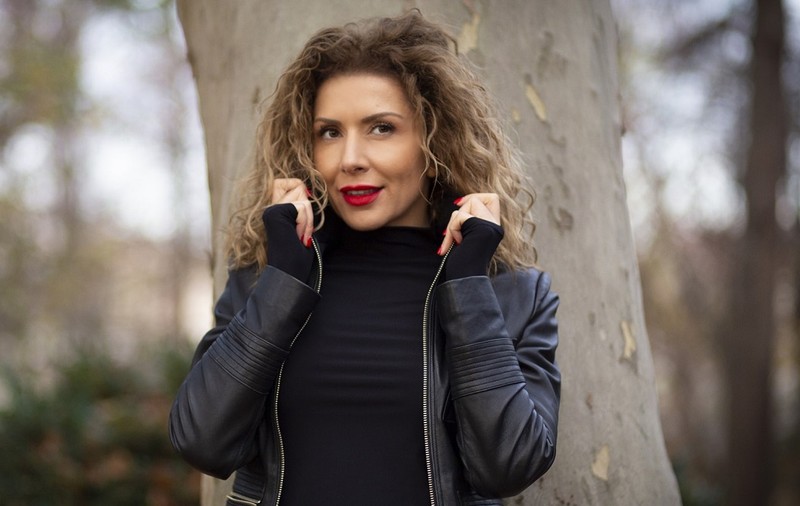 Primele imagini cu Carmen Brumă după intervenția estetică la nivelul feței