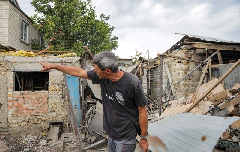 Război în Ucraina, ziua 586 | Atacuri în Harkov, după cele din Herson. Vizate: zone civile, unde au fost avariate blocuri și mașini