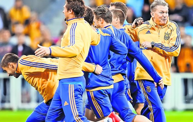 Fostul internaţional Alexander Zavarov îl acuză pe medicul naţionalei Ucrainei că le-ar fi dat «prafuri» fotbaliştilor