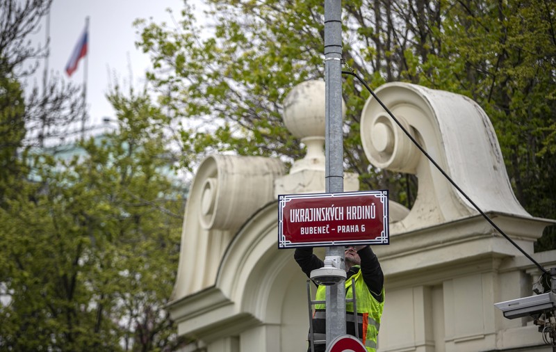 Autoritățile de la Praga le solicită cehilor care au dublă cetățenie să părăsească Rusia, pentru a evita să fie înrolați în armată
