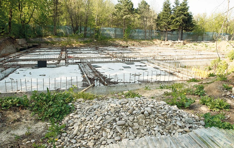 În Parcul Herăstrău «se plantează» betoane