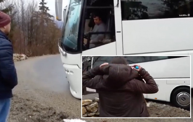 VIDEO | Un șofer român de autocar a crezut că a băgat în marșarier și a accelerat: „Bă, ești nebun!? Bine că am coborât primii!”