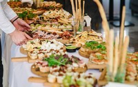masa protocol mancare foto envato