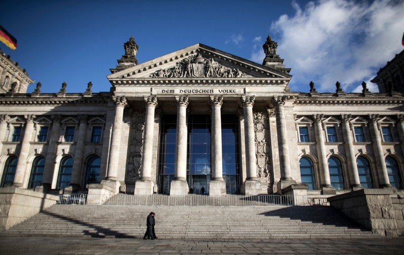 Parlamentul german a adoptat o lege împotriva știrilor false. Site-urile pot fi amendate cu până la 50 de milioane de euro