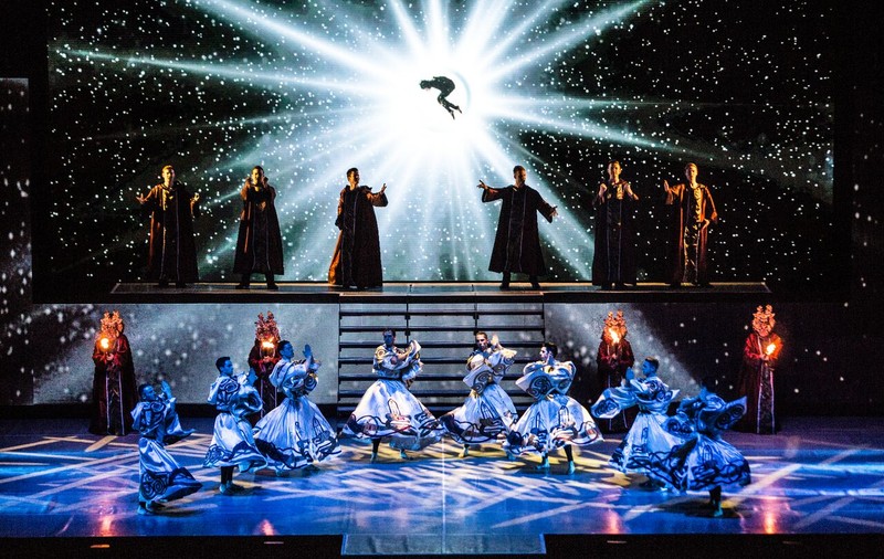 Coregrafii complexe, pași de dans uimitori, muzică și efecte vizuale 3D - Spectacolul adus de la "Lord of the Dance" la București